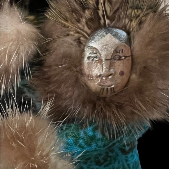 Alaskan Artist Carol Ann Muth “Woman Dancer” Inuit Spirit Dancer Doll Figurine - Picture 3 of 4